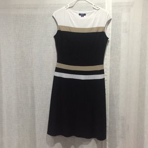 Chaps black, white and tan dress